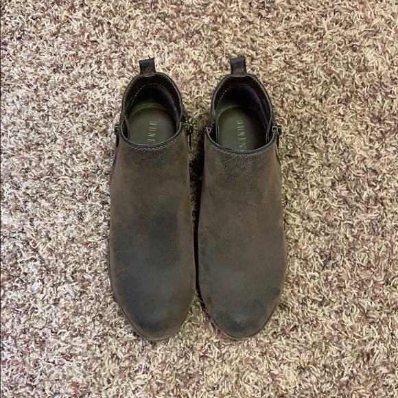 Booties! - Picture 2 of 4